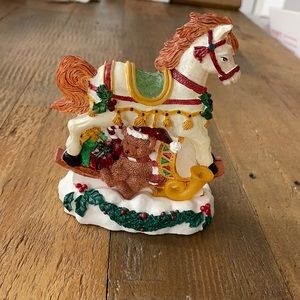 * 3/$10 * Charming Christmas tealight candleholder